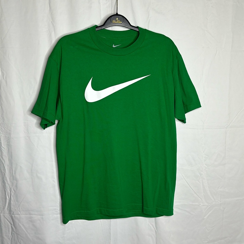 Nike Big Logo Tee